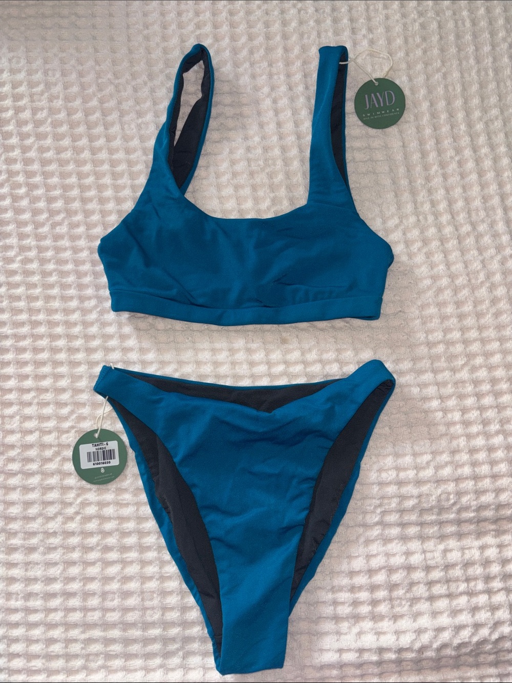 JAYD swimwear Scoop Neck Bikini Top and V-Waist Bottoms
